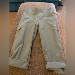 Eddie Bauer Capri Cargo Pants NWT